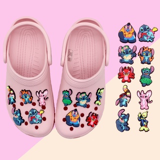 Stitch Jibbitz Crocs ใหม่ การ์ตูน DIY shoe charms ลายการ์ตูนอนิเมะ pvc รองเท้าแตะ accessories เด็กผู้ชาย เด็กหญิง เด็ก ของขวัญคริสต์มาสสำหรับเด็ก