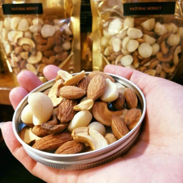 natural-mix-nut-อัลมอนด์ผสมแมคคาเดเมียและเม็ดมะม่วงหิมพานต์อบรสธรรมชาติ-190-กรัม