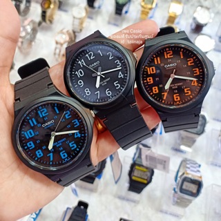 สินค้า นาฬิกา CASIO ของแท้ รับประกันศูนย์ รุ่น MW-240 นาฬิกาชายหญิง สายยาง กันน้ำลึก 50 เมตร หน้าใหญ่ เข็มพรายน้ำ