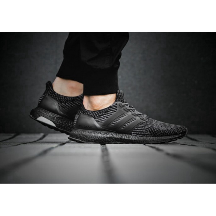 adidas-ultra-boost-triple-black-all-black-all-3-0-รองเท้าผ้าใบสีดำสีดำ