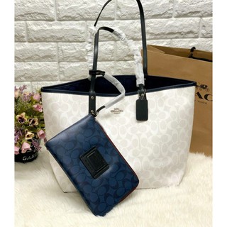 Coach REVERSIBLE CITY TOTE IN BLOCKED SIGNATURE CANVAS