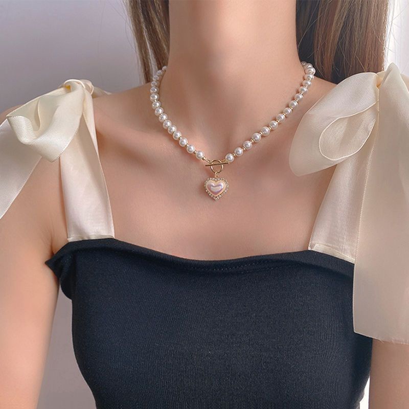 baroque-pearl-necklace-female-collarbone-chain-light-luxury-small-design-advanced-sense-new-fashion-jewelry-love-neckchain-fashion-accessories