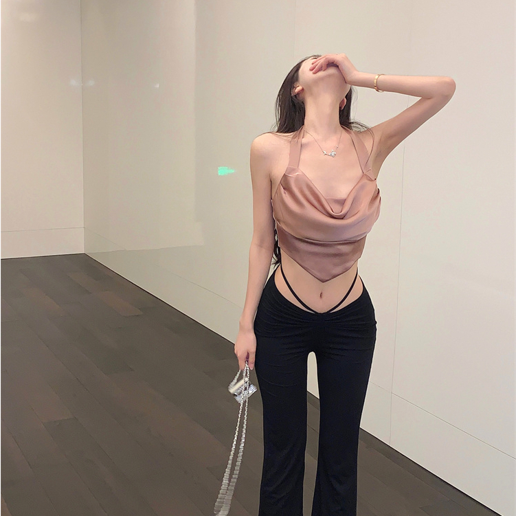 เสื้อครอปท็อปเซ็กซี่-คอวี-ผ้าซาติน-แต่งจับจีบ-สีควันกุหลาบ-สําหรับผู้หญิง