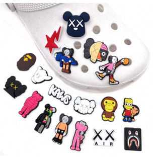 Crocs Jibbitz Charms รองเท้าแตะ (คุณภาพสูง )jibbits/Birthdaypresent/Kids อุปกรณ์เสริมสําหรับเด็ก