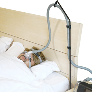 ที่ยึดท่อ CPAP - ที่แขวนท่อ CPAP ป้องกันการเกลื่อนและป้องกันการอุดตัน ทำให้ท่ออากาศขึ้นและห่างจากใบหน้าและแขนของคุณ เพื่อให้คุณนอนหลับสบายขึ้น