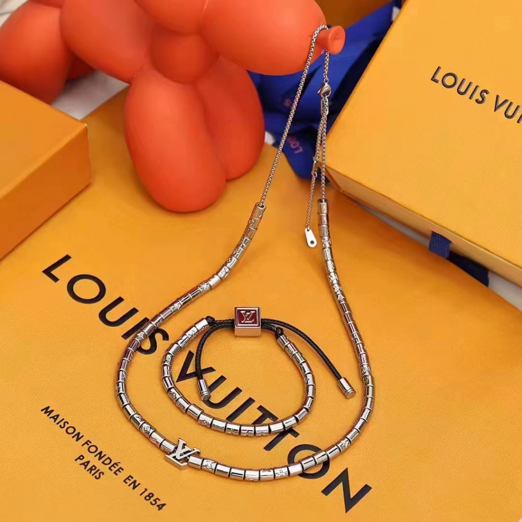 loui-vuitton-สร้อยข้อมือลูกปัด-สร้อยคอ