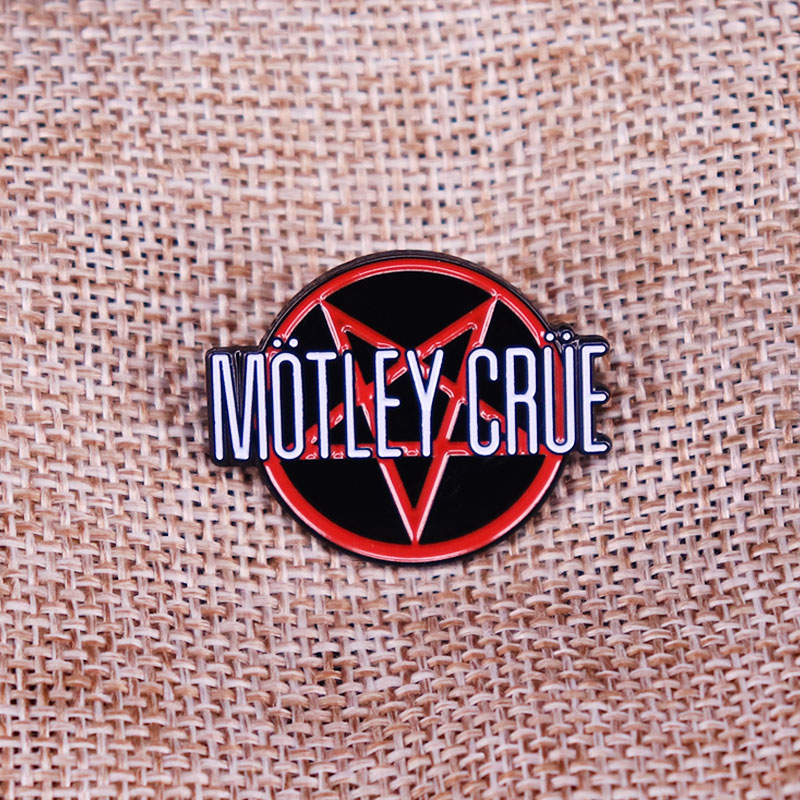 เข็มกลัด-motley-crue