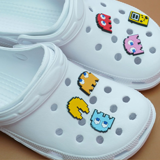 กระดุม รูปรองเท้า Crocs Jibbitz Pins Pac-Man Pakkuman สีสันสดใส สําหรับรองเท้า DIY