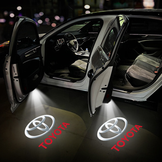 โคมไฟโปรเจคเตอร์ LED HD ลายโลโก้ Welcome Light สําหรับ Toyota Camry Corolla RAV4 Highlander FJ Cruiser Land Yaris 1 ชิ้น