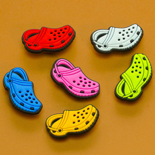 กระดุม รูปรองเท้า Crocs Jibbitz Pins หลากสีสัน DIY