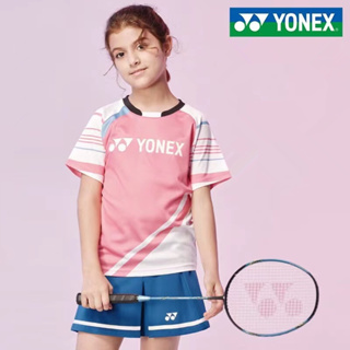 Yonex ใหม่ เสื้อกีฬาแบดมินตัน แขนสั้น ระบายอากาศ แห้งเร็ว สําหรับนักเรียนประถม มัธยม และมัธยมต้น
