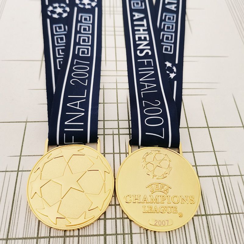 uefa-champions-league-medal-manchester