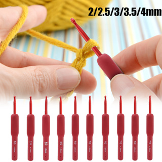 2mm-6mm อลูมิเนียมโครเชต์ถักเปียด้วยยางนุ่มสีแดงจับเบาะถักนิตติ้ง