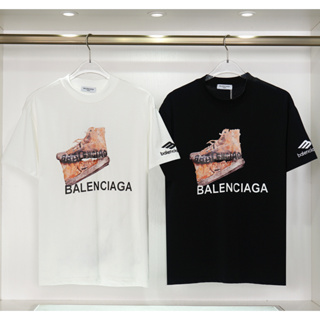 Balenciag เสื้อยืดแขนสั้น คอกลม ผ้าฝ้าย พิมพ์ลาย แฟชั่นสําหรับผู้ชาย และผู้หญิง