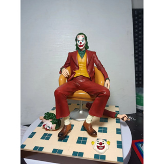 ฟิกเกอร์อนิเมะ JOKER Red Outfit Jacquin Clown Urban Clown Arthur Two-Headed Sculpt ของสะสม