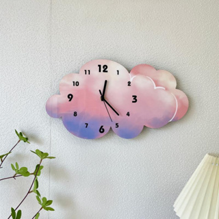 【จัดส่งรวดเร็ว】นาฬิกาแขวนผนัง ลายการ์ตูนเมฆ สองมิติ หลากสี สร้างสรรค์ เรียบง่าย สําหรับตกแต่งบ้าน ห้องนั่งเล่น ร้านค้า