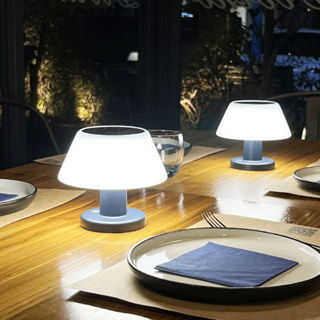 โคมไฟตั้งโต๊ะ LED พลังงานแสงอาทิตย์ กันน้ํา สําหรับตกแต่งบ้าน ร้านอาหาร คาเฟ่