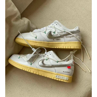 Off-white x Nike Dunk Low "The 50" NO.1 Joint White Laces White Buckle 03 OF 50 Low-Top Athleisure Board Shoes ผู้ชายและผู้หญิง สีเงิน