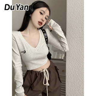 Du Yan เสื้อยืด คอวี แขนยาว ปักลาย สไตล์ยุโรปและอเมริกา สําหรับผู้หญิง Y2K