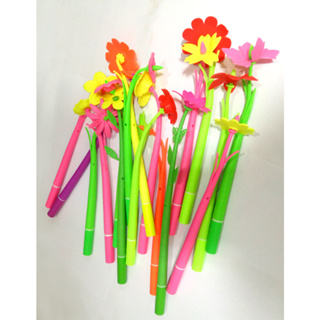 ปากกาหมึกเจล ซิลิโคน ลายดอกไม้น่ารัก สุ่มสี สําหรับสํานักงาน โรงเรียน (0.5 มม., สีดํา)