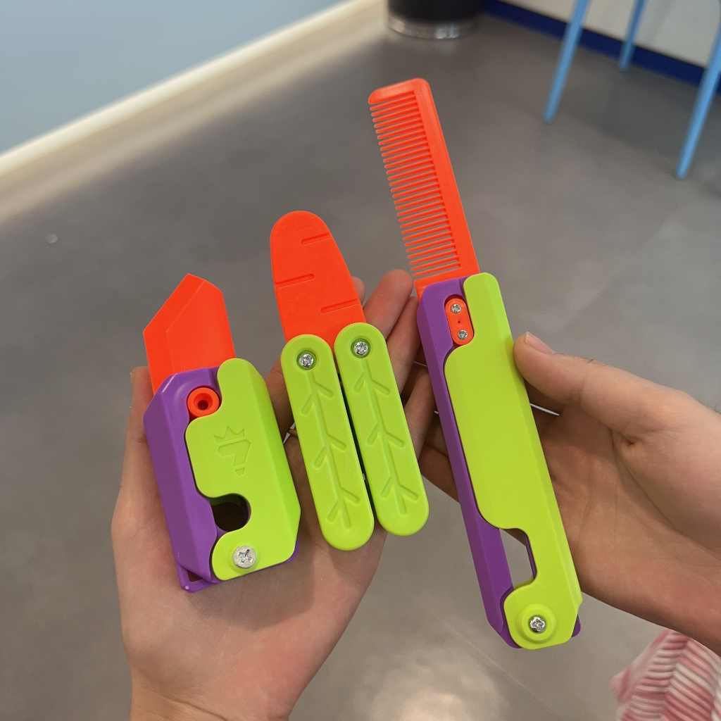 3d-printing-gravity-knifes-cub-jumping-small-radish-knifes-luminous-decompression-toy-mini-butterfly-knifes-gift-for-boys-girls