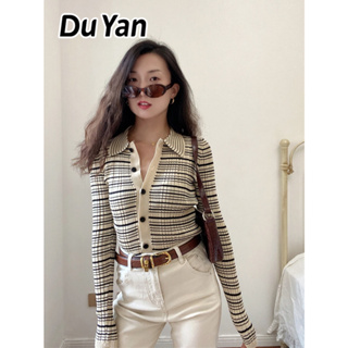 Du Yan เสื้อกันหนาว คอปกโปโล กระดุมแถวเดียว ลายทาง สไตล์ฝรั่งเศสย้อนยุค หรูหรา สีตัดกัน