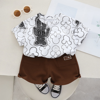 ชุดวอร์ม เสื้อยืด ลายการ์ตูนมิกกี้ หมี และกางเกงลําลอง แฟชั่นฤดูร้อน สําหรับเด็กผู้ชาย และเด็กผู้หญิง อายุ 0-5 ปี