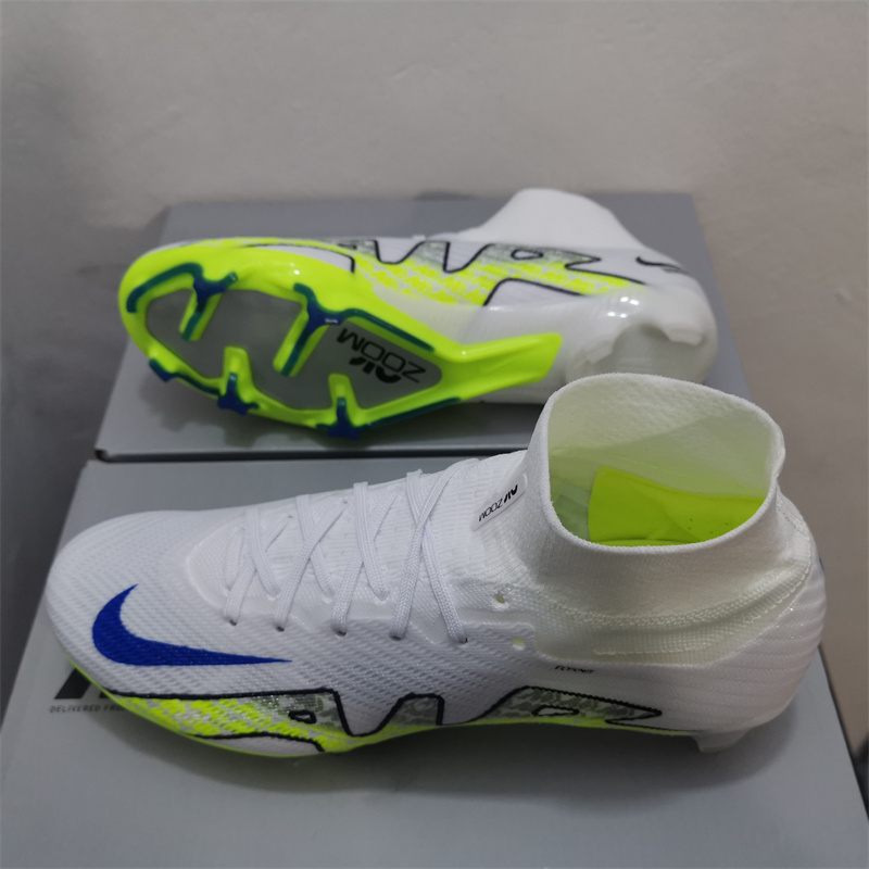 kasut bola superfly