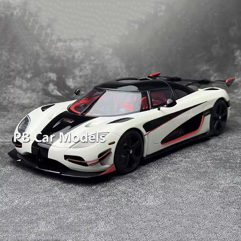 Koenigsegg Agera RS 15 2015 1:18 GT Spirit - Atacado de Miniaturas