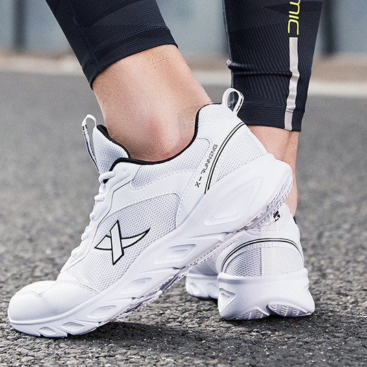 Xtep รองเท้าวิ่ง Runing Shoeระบายอากาศ Runing Shoesน้ําหนักเบา Sports Shoesใส่สบาย สําหรับผู้ชาย — รองเท้ากีฬา แบรนด์ Xtep ของแท้ 100% เช็คราคาจาก Shopee Lazada thumbnail 7