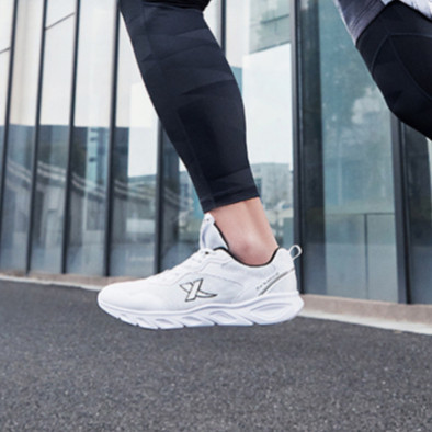 Xtep รองเท้าวิ่ง Runing Shoeระบายอากาศ Runing Shoesน้ําหนักเบา Sports Shoesใส่สบาย สําหรับผู้ชาย — รองเท้ากีฬา แบรนด์ Xtep ของแท้ 100% เช็คราคาจาก Shopee Lazada thumbnail 8