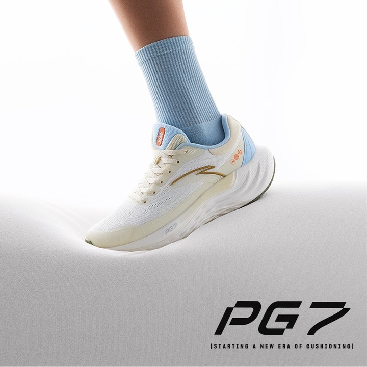 ANTA Women PG 7 TRAVEL 2E Widefoot รองเท้าวิ่งผู้ชาย แผ่นรองรับแรงกระแทก สวมใส่สบาย 122435546 — รองเท้ากีฬา แบรนด์ Anta ของแท้ 100% เช็คราคาจาก Shopee Lazada thumbnail 4