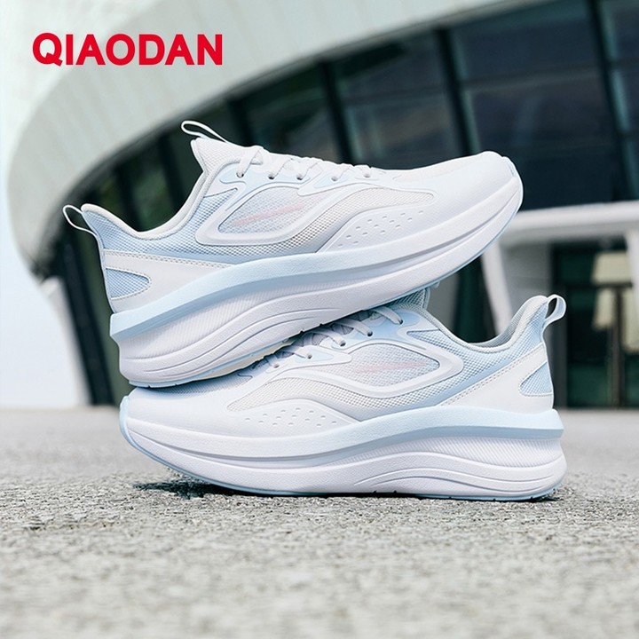 Qiaodan รองเท้าวิ่งผู้หญิงน้ําหนักเบาตาข่ายระบายอากาศหนา Shock Absorption XM16240207 — รองเท้ากีฬา แบรนด์ Qiaodan ของแท้ 100% เช็คราคาจาก Shopee Lazada thumbnail 3