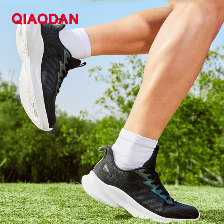 Qiaodan Light Lite Man รองเท้าวิ่งระบายอากาศด้านล่างนุ่ม Antiskid XM25240210 — รองเท้ากีฬา แบรนด์ Qiaodan ของแท้ 100% เช็คราคาจาก Shopee Lazada thumbnail 6