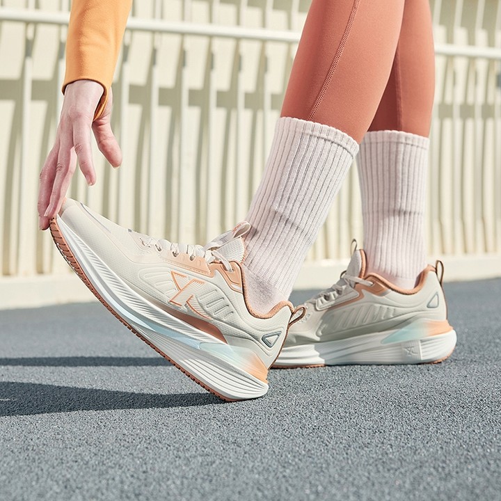 Xtep รองเท้าวิ่ง Rebound Support Professional Cushioning Shock Absorptio สําหรับผู้หญิง — รองเท้ากีฬา แบรนด์ Xtep ของแท้ 100% เช็คราคาจาก Shopee Lazada thumbnail 3