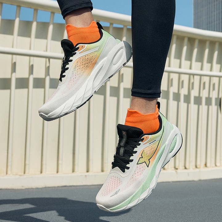Xtep Lingbu 2.0 รองเท้าวิ่งผู้ชาย Rebound Cushioning Stability Training Racing Widefoot Shock Absorption รองเท้าผ้าใบนุ่มสวมใส่รองเท้าผ้าใบ — รองเท้ากีฬา แบรนด์ Xtep ของแท้ 100% เช็คราคาจาก Shopee Lazada thumbnail 5