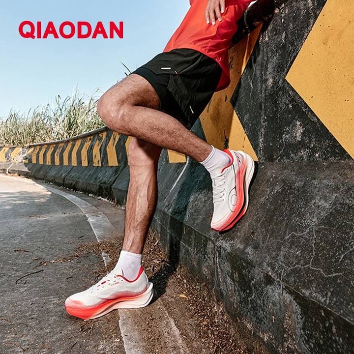 Qiaodan Wind 3.0 Pro รองเท้าวิ่งผู้หญิงมาราธอน Racing แผ่นคาร์บอน Rebound Stable QDB022252298ทีที — รองเท้ากีฬา แบรนด์ Qiaodan ของแท้ 100% เช็คราคาจาก Shopee Lazada thumbnail 8