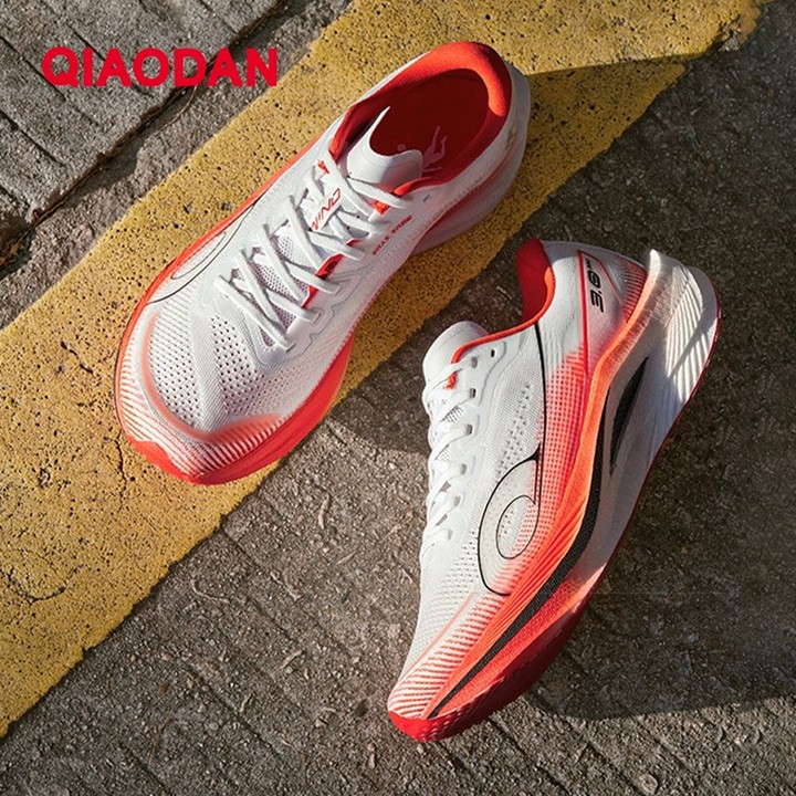 Qiaodan Wind 3.0 Pro รองเท้าวิ่งผู้หญิงมาราธอน Racing แผ่นคาร์บอน Rebound Stable QDB022252298ทีที — รองเท้ากีฬา แบรนด์ Qiaodan ของแท้ 100% เช็คราคาจาก Shopee Lazada thumbnail 7