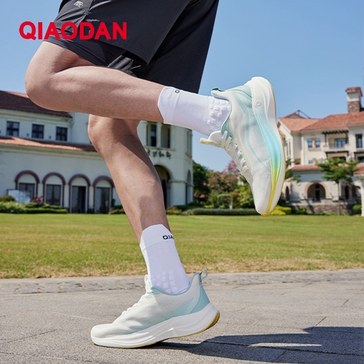Qiaodan Fast 2 Man รองเท้าวิ่งกีฬาแบบบูรณาการทอผ้า Shock ดูดซับน้ําหนักเบา QXB023251208 — รองเท้ากีฬา แบรนด์ Qiaodan ของแท้ 100% เช็คราคาจาก Shopee Lazada thumbnail 8