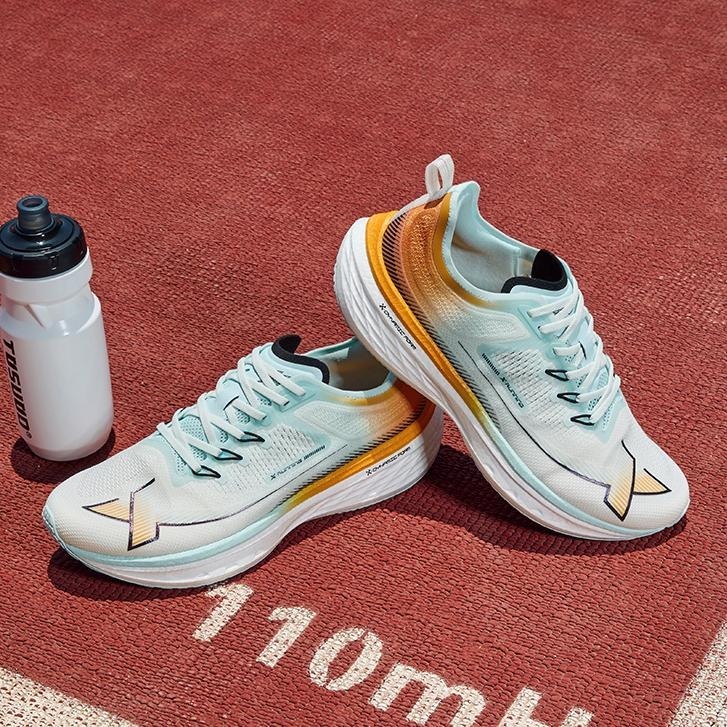 XTEP Fivespeed รองเท้าวิ่งผู้ชาย กันกระแทกShock Absorption รองเท้า Racing กลางแจ้ง Breathable — รองเท้ากีฬา แบรนด์ Xtep ของแท้ 100% เช็คราคาจาก Shopee Lazada thumbnail 5