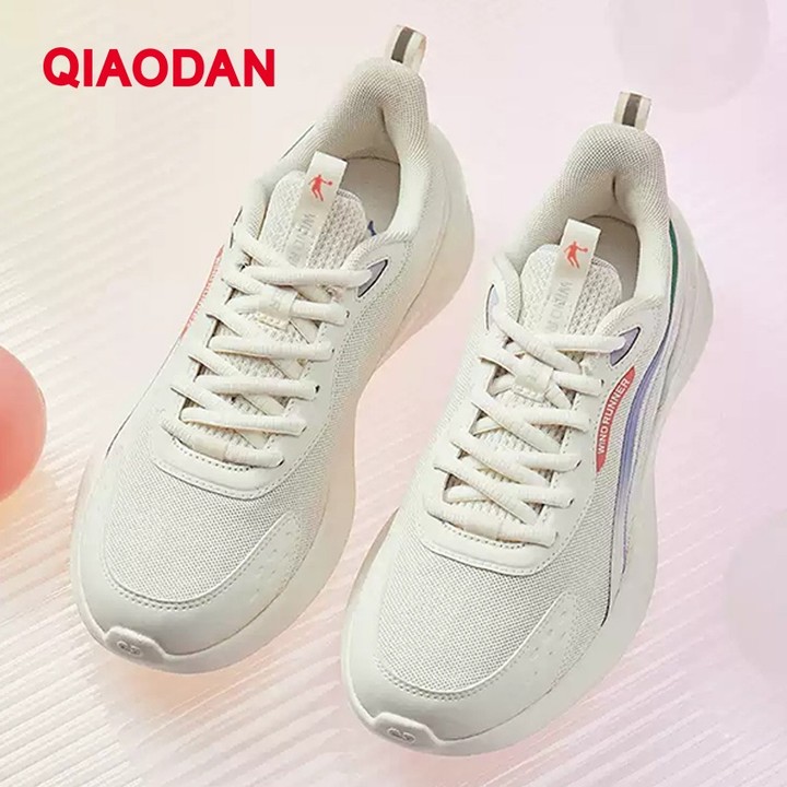 Qiaodan รองเท้าวิ่งผู้หญิงกันน้ําน้ําหนักเบา Soft Sole Shock Absorption สบาย XM46210219 — รองเท้ากีฬา แบรนด์ Qiaodan ของแท้ 100% เช็คราคาจาก Shopee Lazada thumbnail 4