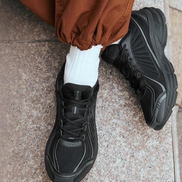 XTEP Juechen 6.0 รองเท้าผ้าใบผู้ชาย ดีไซน์คาจู얼 รองรับแรงกระแทกดีเยี่ยม — รองเท้ากีฬา แบรนด์ Xtep ของแท้ 100% เช็คราคาจาก Shopee Lazada thumbnail 7