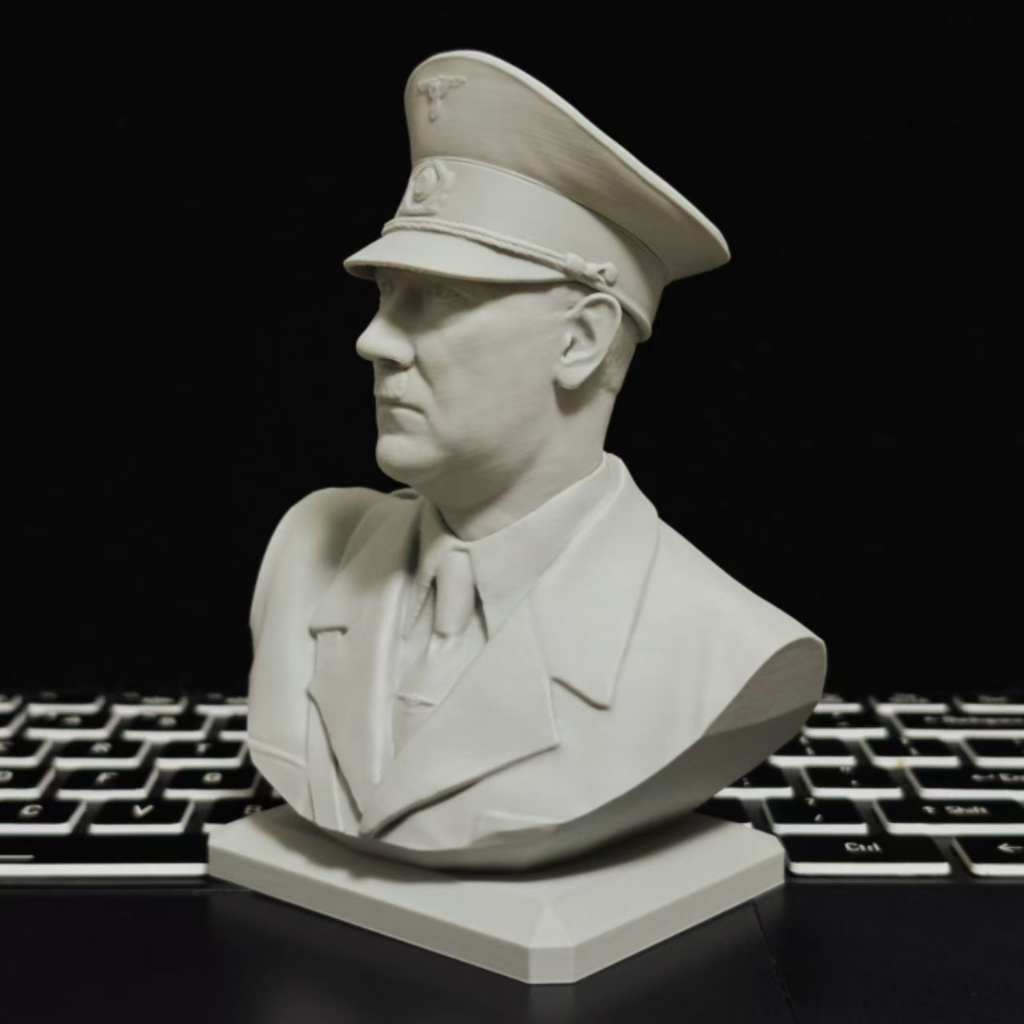 โมเดลหน้าอกการพิมพ์ 3 มิติของเยอรมนี Rommel World War II | Shopee Thailand