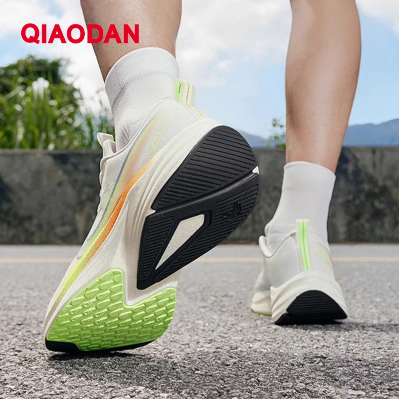 Qiaodan Speed 3.0 LITE รองเท้าวิ่งผู้ชายดูดซับแรงกระแทกน้ําหนักเบาระบายอากาศได้ QXB023251202 — รองเท้ากีฬา แบรนด์ Qiaodan ของแท้ 100% เช็คราคาจาก Shopee Lazada thumbnail 6