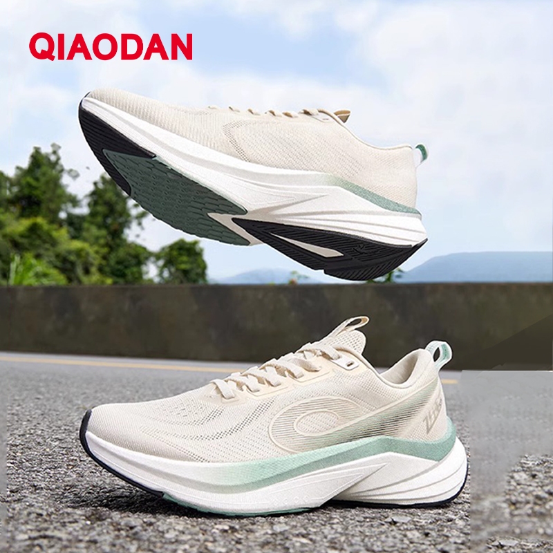 Qiaodan Speed 3.0 LITE รองเท้าวิ่งผู้ชายดูดซับแรงกระแทกน้ําหนักเบาระบายอากาศได้ QXB023251202 — รองเท้ากีฬา แบรนด์ Qiaodan ของแท้ 100% เช็คราคาจาก Shopee Lazada thumbnail 5