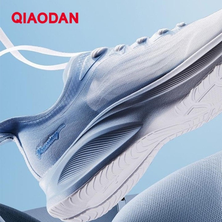 Qiaodan Light 2.0 รองเท้าวิ่งผู้หญิงตาข่ายน้ําหนักเบา Breathable Shock-absorbing XM26220209เอฟ — รองเท้ากีฬา แบรนด์ Qiaodan ของแท้ 100% เช็คราคาจาก Shopee Lazada thumbnail 5
