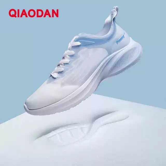 Qiaodan Light 2.0 รองเท้าวิ่งผู้หญิงตาข่ายน้ําหนักเบา Breathable Shock-absorbing XM26220209เอฟ — รองเท้ากีฬา แบรนด์ Qiaodan ของแท้ 100% เช็คราคาจาก Shopee Lazada thumbnail 8