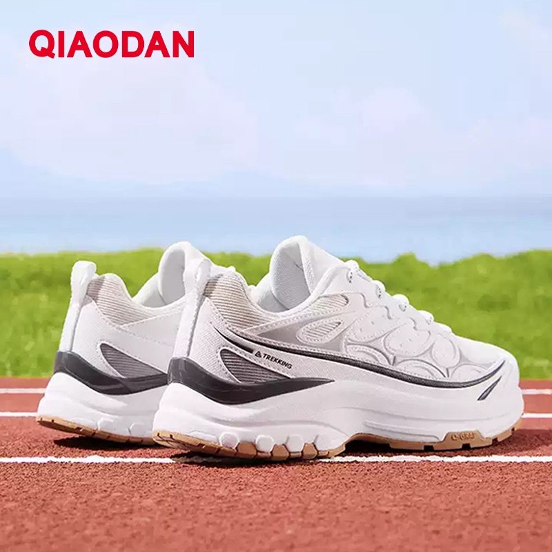 Qiaodan Lvcheng รองเท้าวิ่งผู้หญิงหนา Shock Absorption หนังกันน้ํา Retro QXB022244240ร — รองเท้ากีฬา แบรนด์ Qiaodan ของแท้ 100% เช็คราคาจาก Shopee Lazada thumbnail 5
