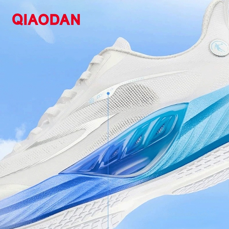 Qiaodan Feiying ทีม 2 รองเท้าวิ่งผู้ชายลื่น Breathable สบาย Rebound รองเท้าผ้าใบ XM25240226 — รองเท้ากีฬา แบรนด์ Qiaodan ของแท้ 100% เช็คราคาจาก Shopee Lazada thumbnail 5