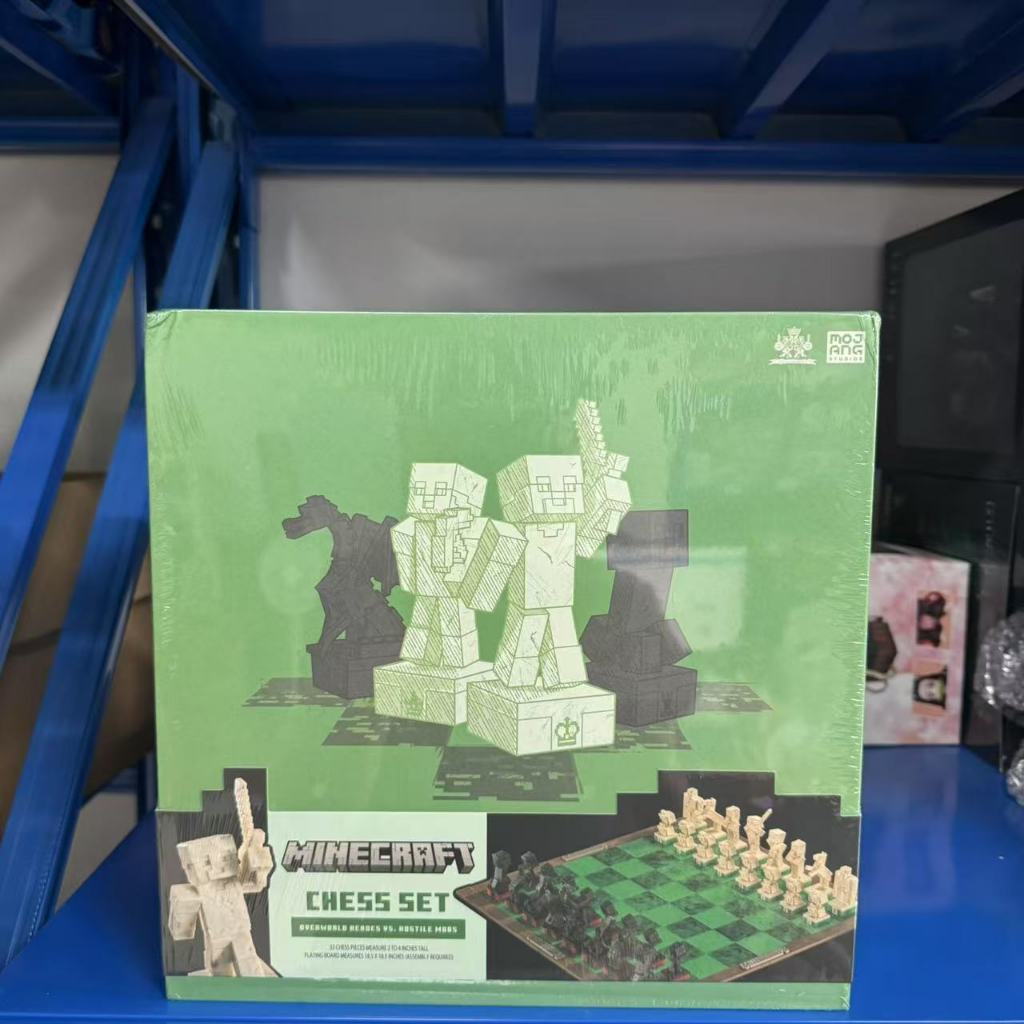 The Noble Collection Minecraft Chess Set ของขวัญสําหรับเด็กเกมกระดาน ...